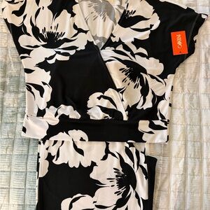 Intempo Crop Top & Wide Leg Pants Black and White Floral Print